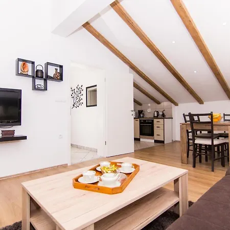 Misura Apartment *